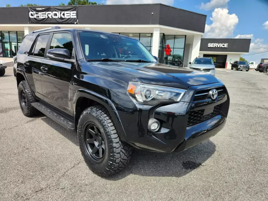2024 Toyota 4Runner SR5 Premium photo 1