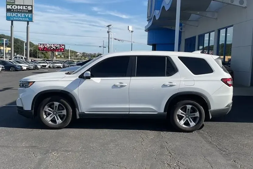2025 Honda Pilot EX-L photo 1