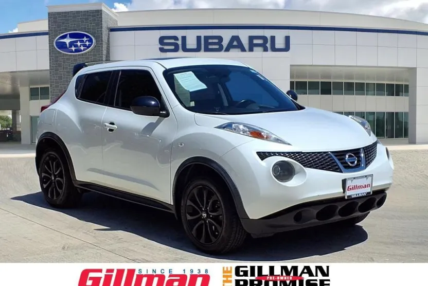2013 Nissan Juke SV photo 1