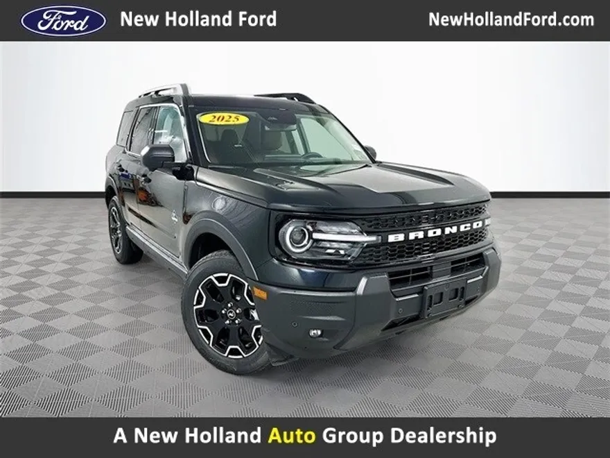 2025 Ford Bronco Sport Outer Banks photo 1