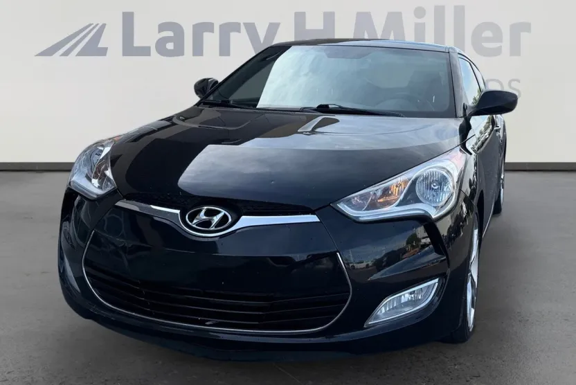 2017 Hyundai Veloster Value Edition photo 1