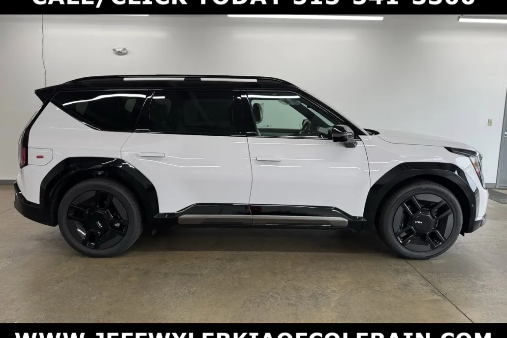 2026 Kia EV9 GT-Line photo 1