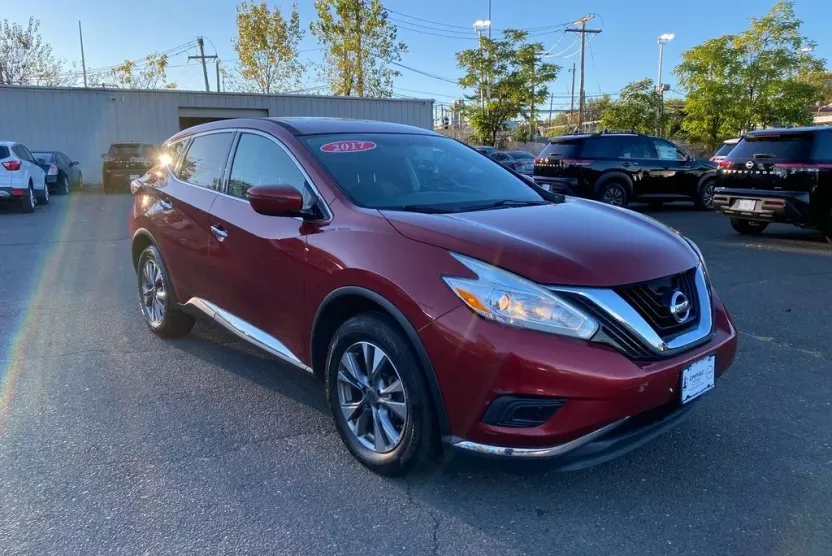 2017 Nissan Murano S photo 1