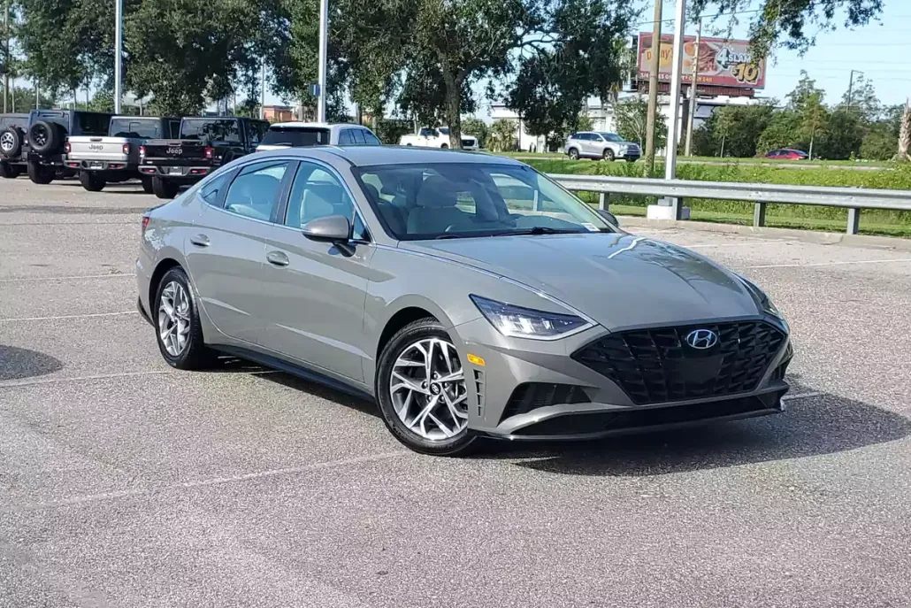 2023 Hyundai Sonata SEL photo 1