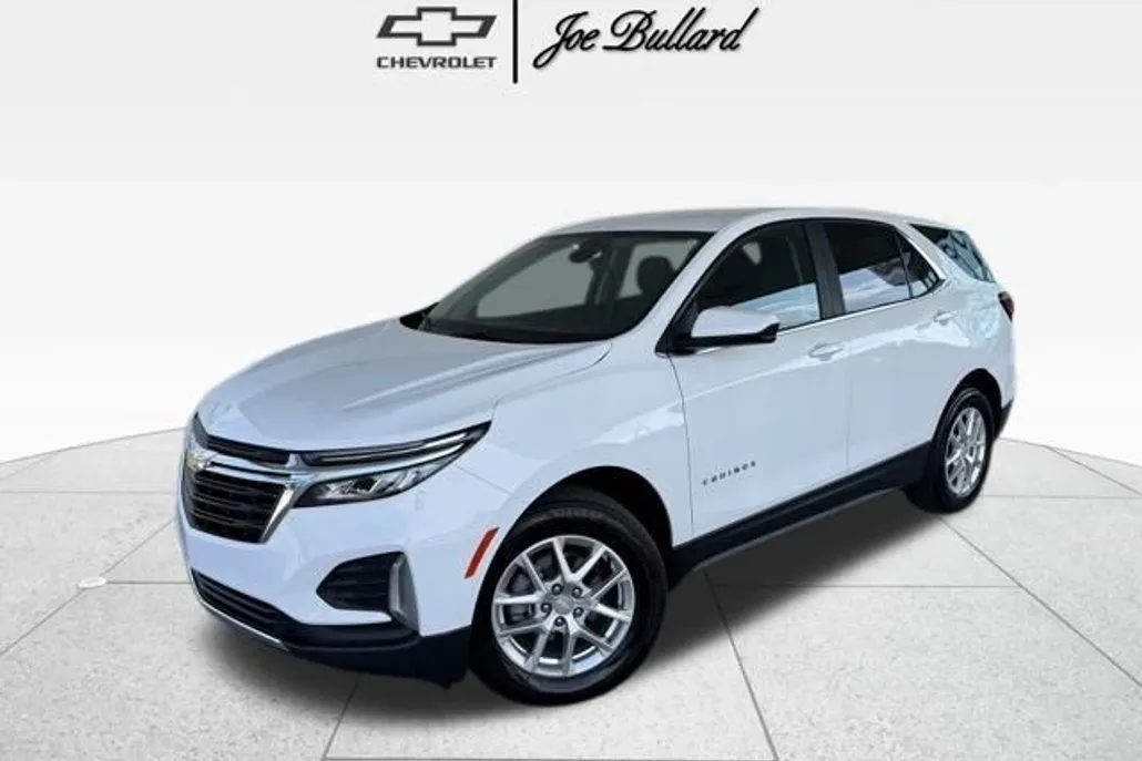 2023 Chevrolet Equinox LT photo 1
