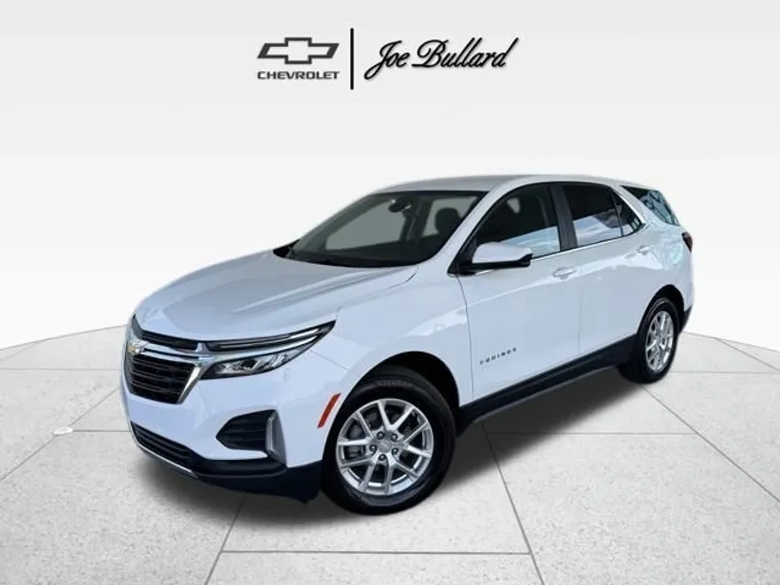 2023 Chevrolet Equinox LT photo 1