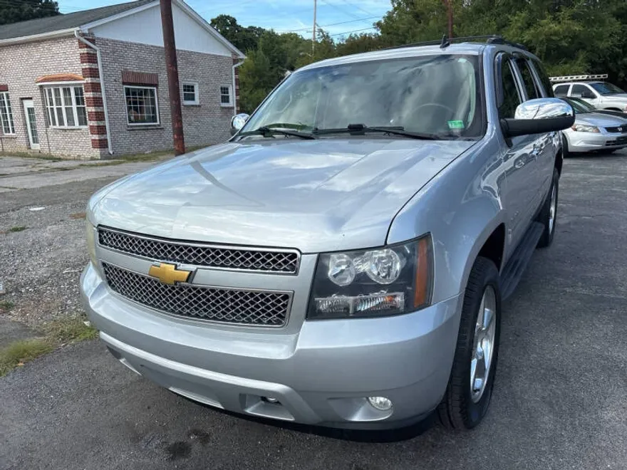 2013 Chevrolet Tahoe LTZ photo 1