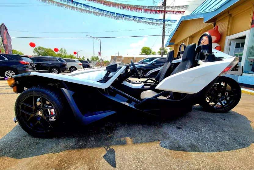 2021 Slingshot Slingshot Open Cab photo 1