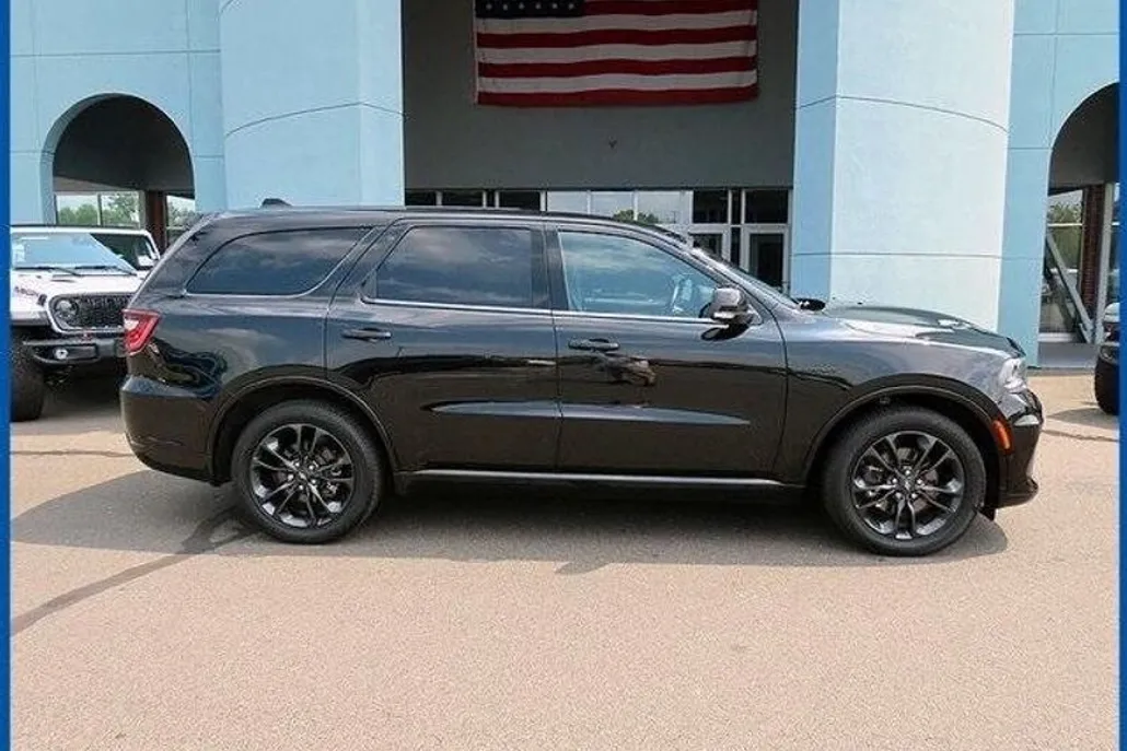 2022 Dodge Durango R/T photo 1