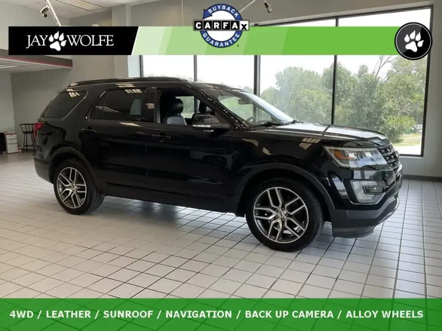 2017 Ford Explorer Sport photo 1