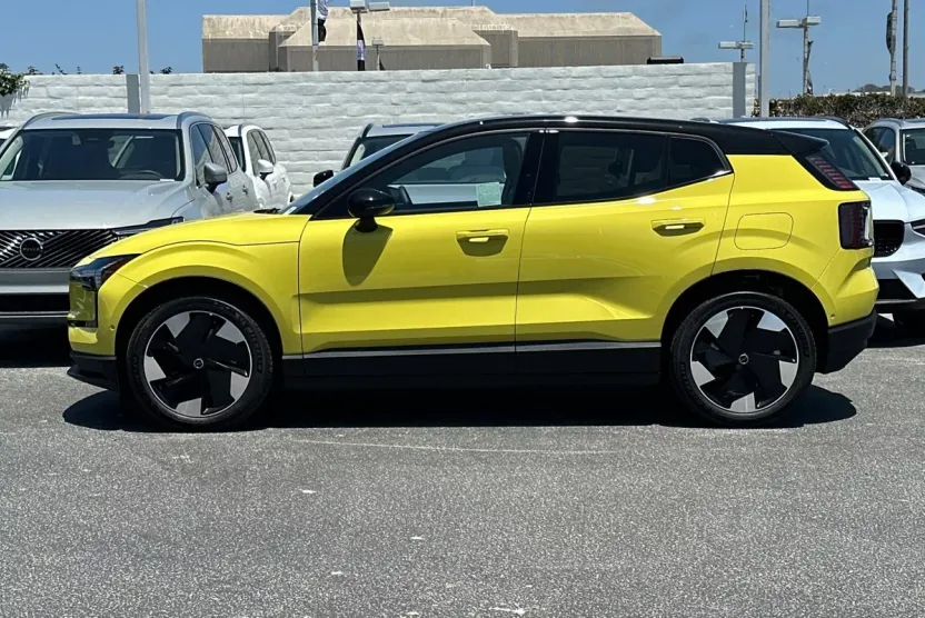 2025 Volvo EX30 Ultra photo 1