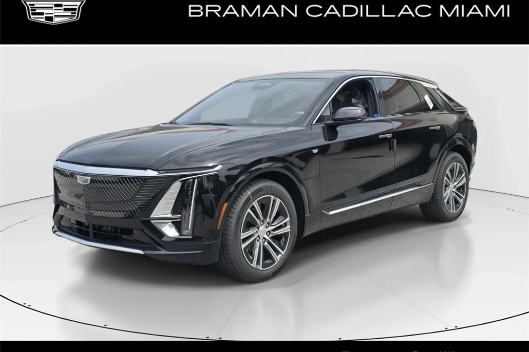 2025 Cadillac Lyriq Luxury photo 1