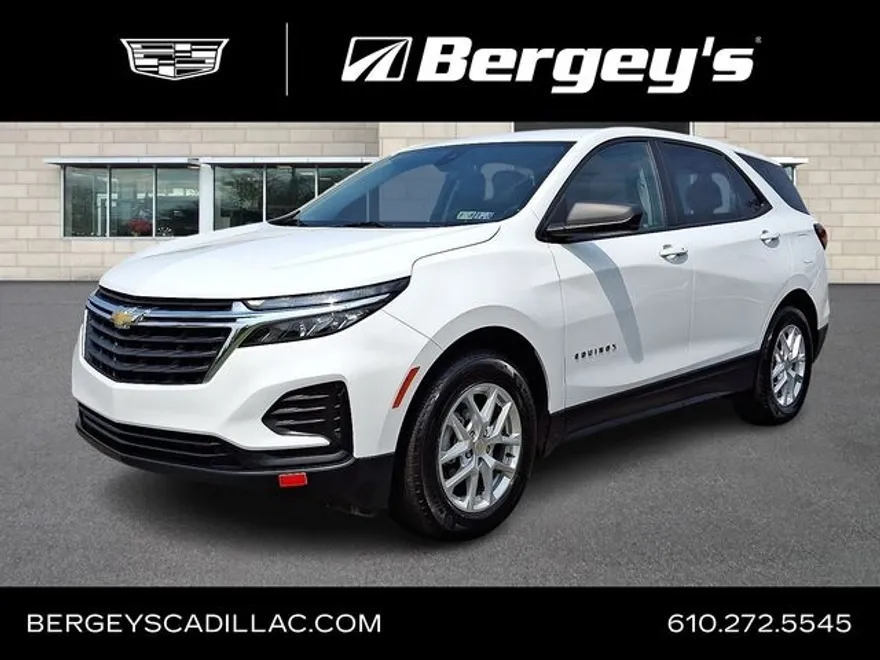2022 Chevrolet Equinox LS photo 1