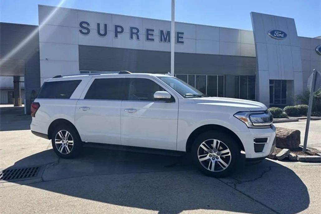 2024 Ford Expedition MAX Limited photo 1