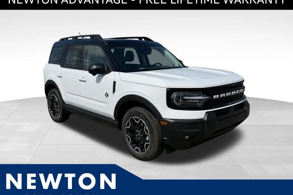 2025 Ford Bronco Sport Outer Banks photo 1