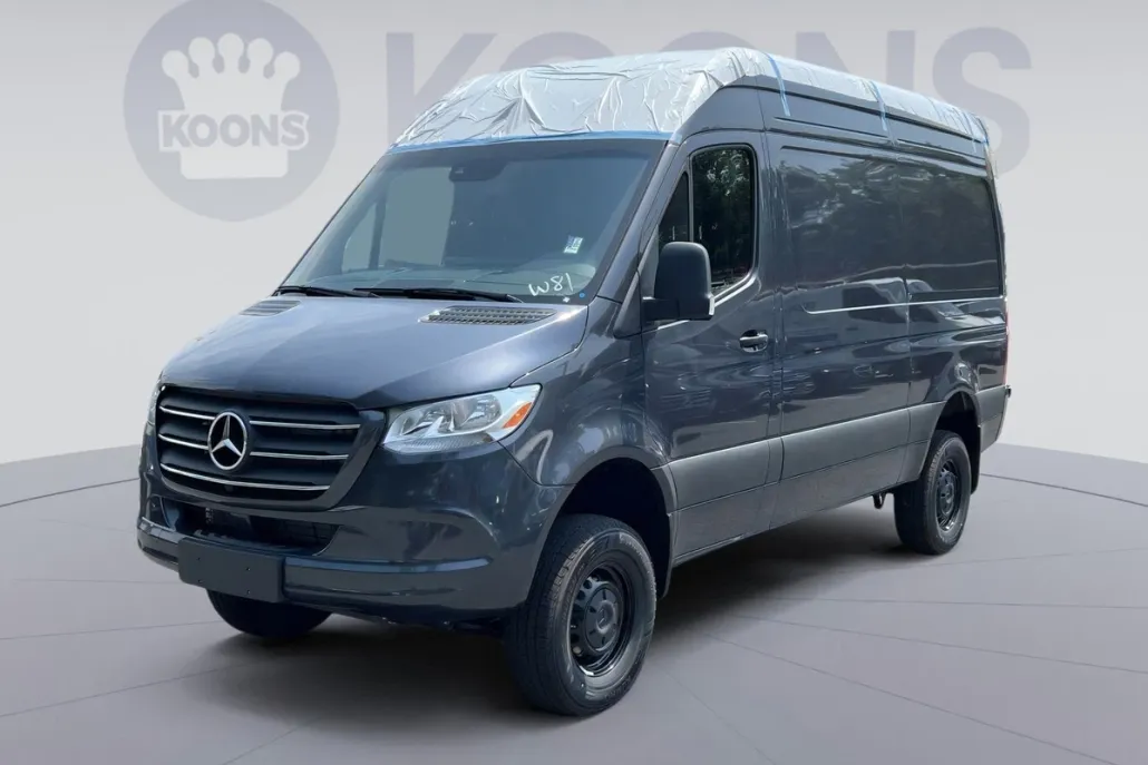 2024 Mercedes Benz Sprinter 2500 144 WB photo 1