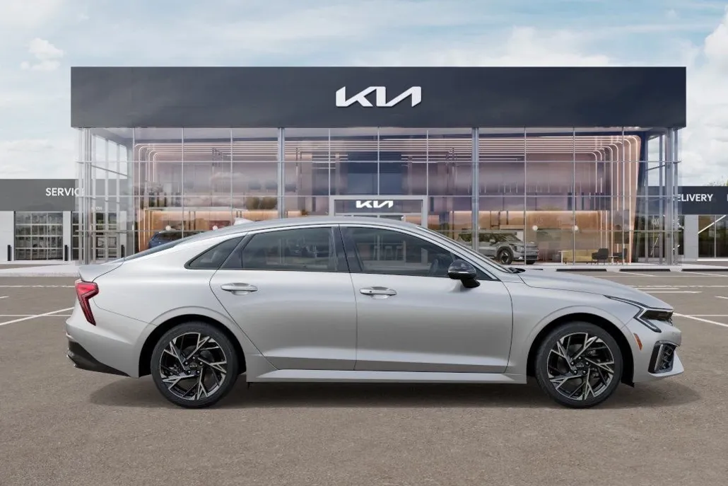 2026 Kia K5 GT-Line photo 1