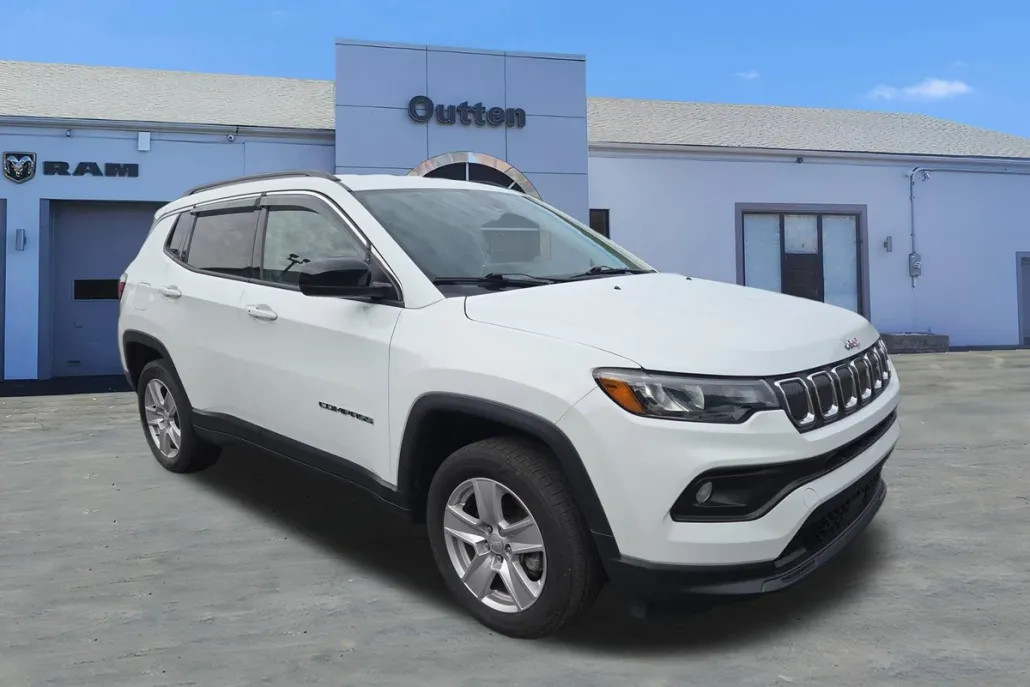2022 Jeep Compass Latitude photo 1