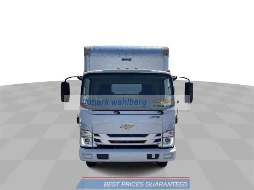 2024 Chevrolet Silverado photo 1