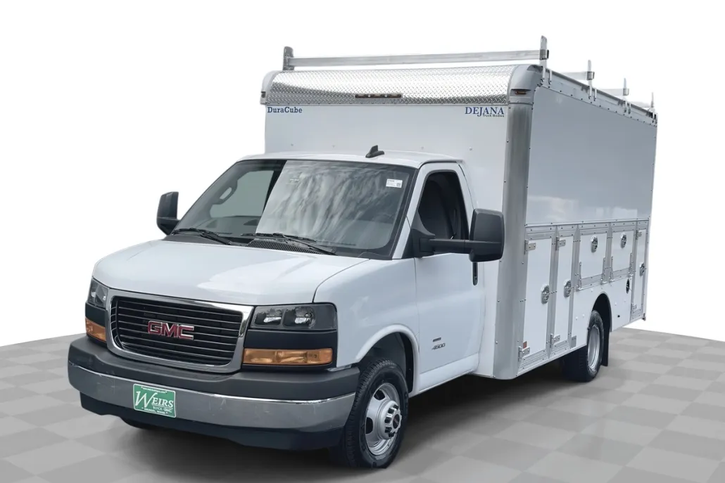 2025 Gmc Savana Cutaway photo 1