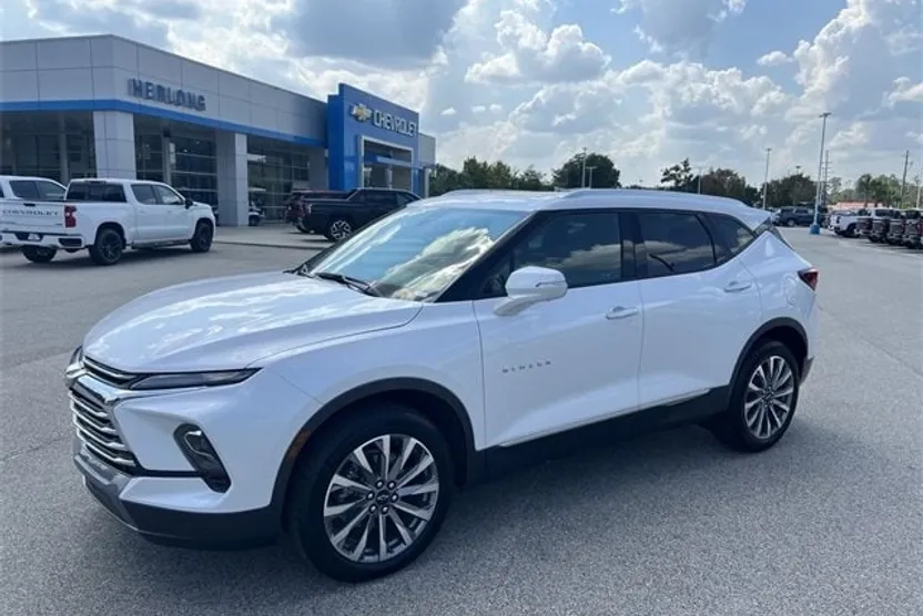 2025 Chevrolet Blazer Premier photo 1