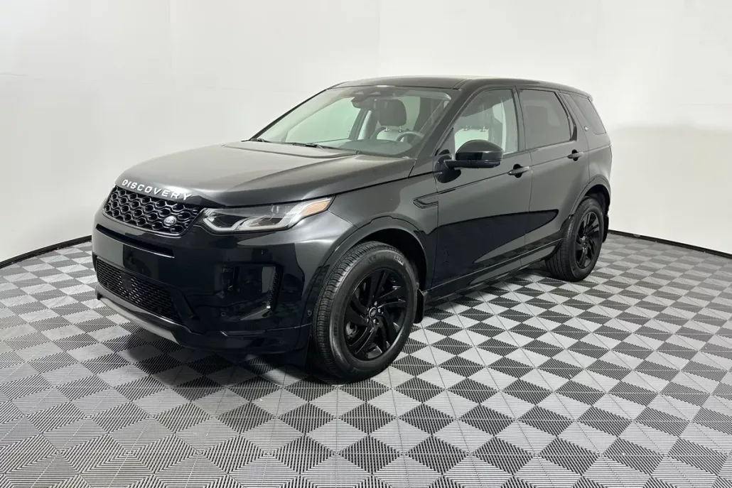 2024 Land Rover Discovery Sport S photo 1
