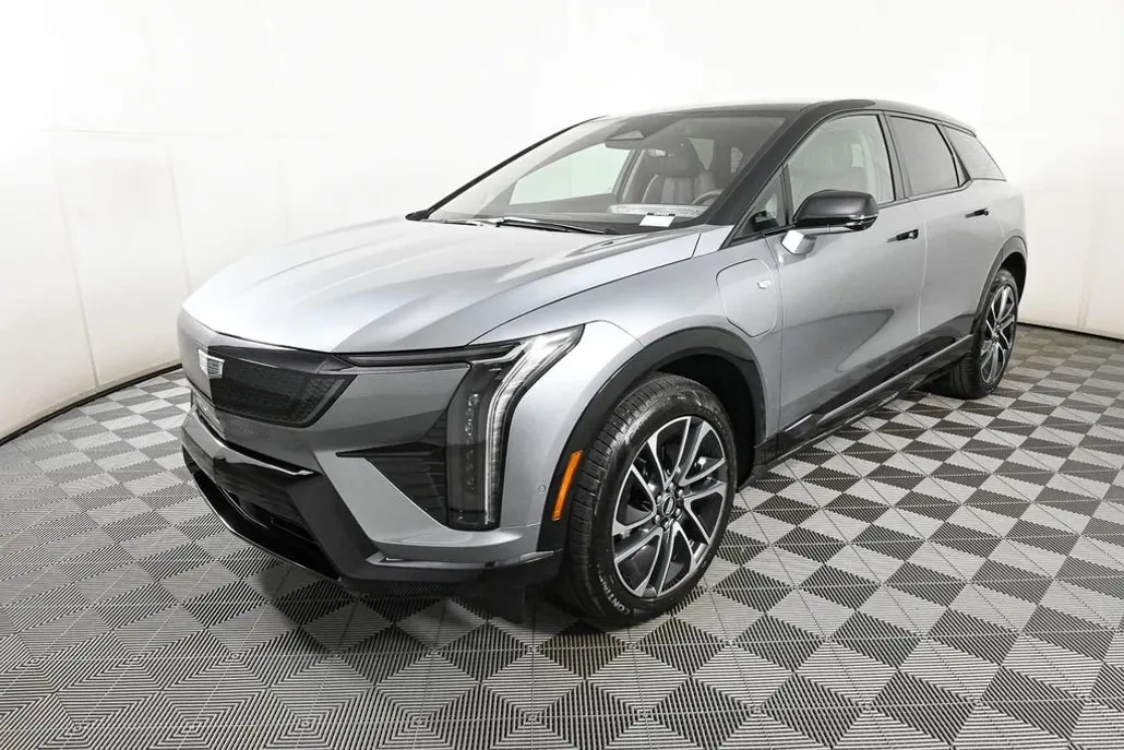2025 Cadillac Optiq Sport photo 1