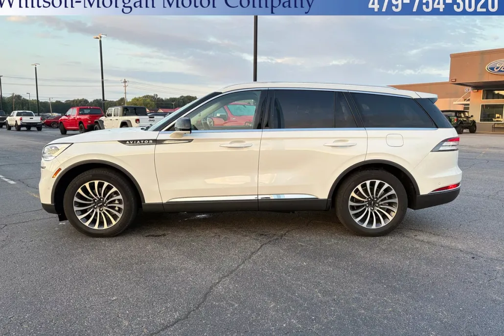 2023 Lincoln Aviator Reserve photo 1
