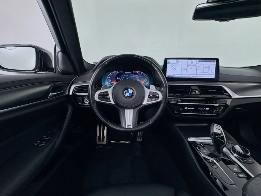 2021 Bmw M550i xDrive photo 1