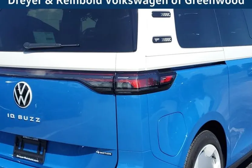 2025 Volkswagen ID. Buzz photo 1