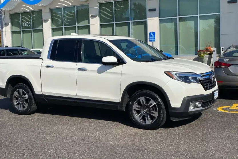 2018 Honda Ridgeline RTL-E photo 1