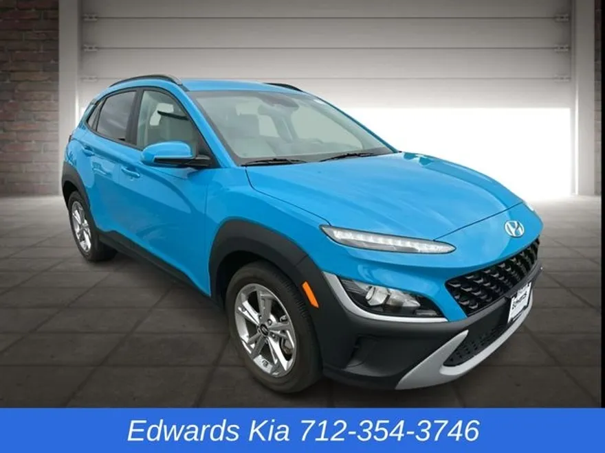 2023 Hyundai Kona SEL photo 1