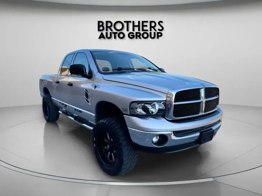 2004 Dodge Ram Laramie photo 1