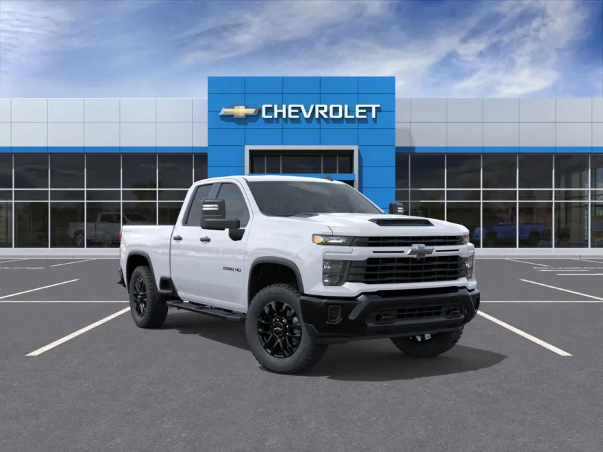 2026 Chevrolet Silverado 2500HD Custom photo 1