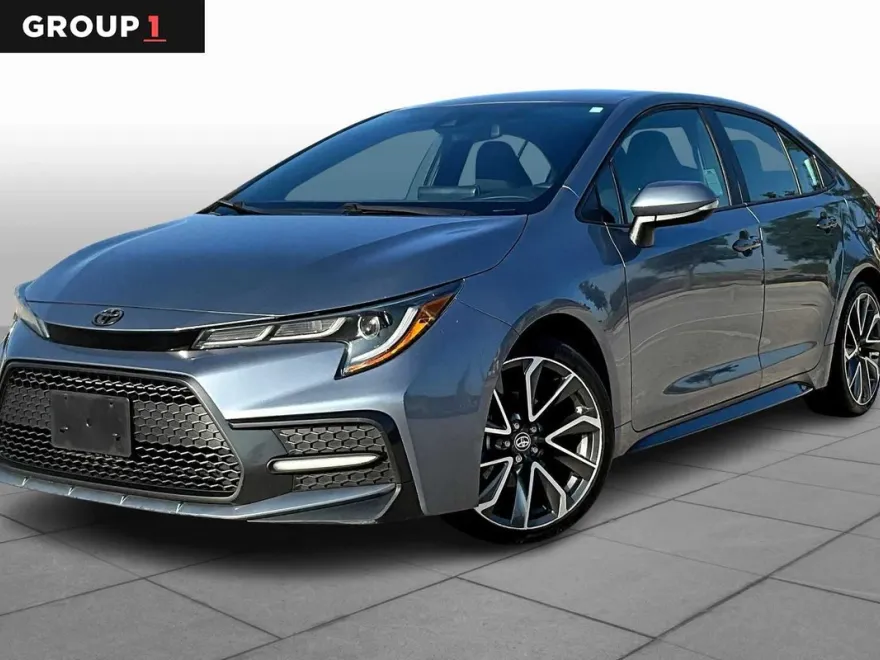 2022 Toyota Corolla SE photo 1
