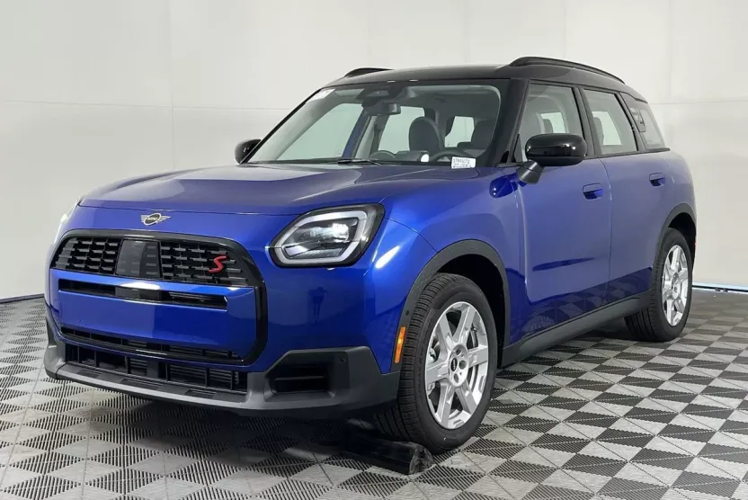 2025 Mini Countryman S photo 1