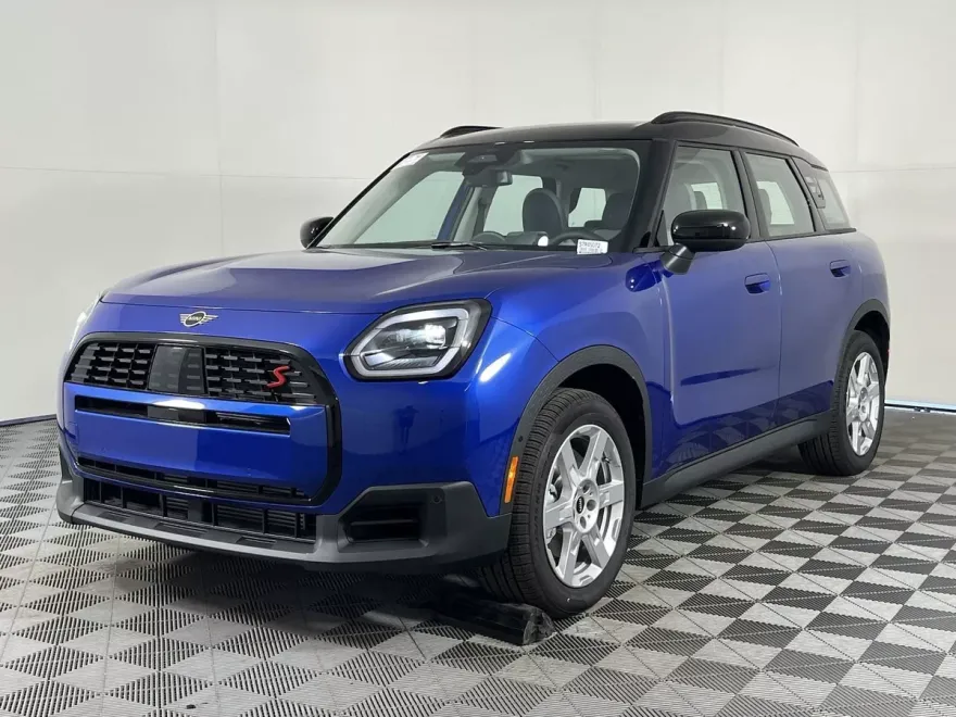 2025 Mini Countryman S photo 1