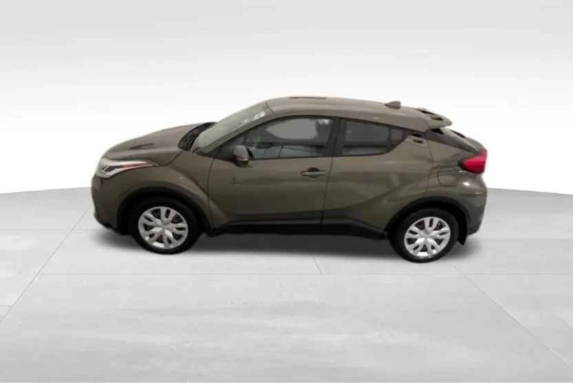 2021 Toyota C-HR photo 1