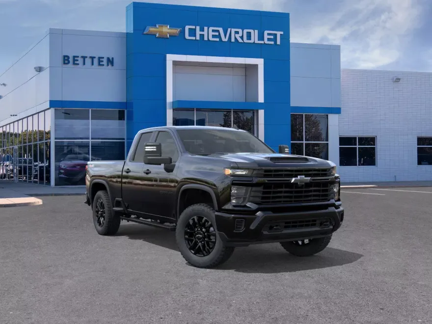 2026 Chevrolet Silverado 2500HD photo 1