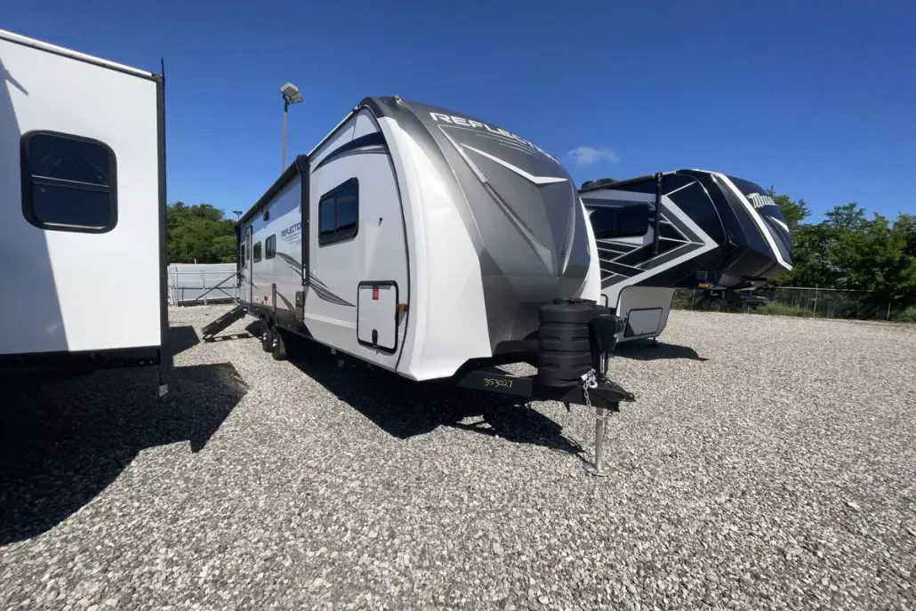 2025 Grand Design Recreational Reflection Narrow Body photo 1