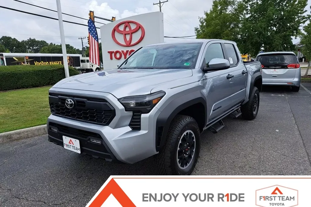 2025 Toyota Tacoma TRD Off-Road Double Cab photo 1