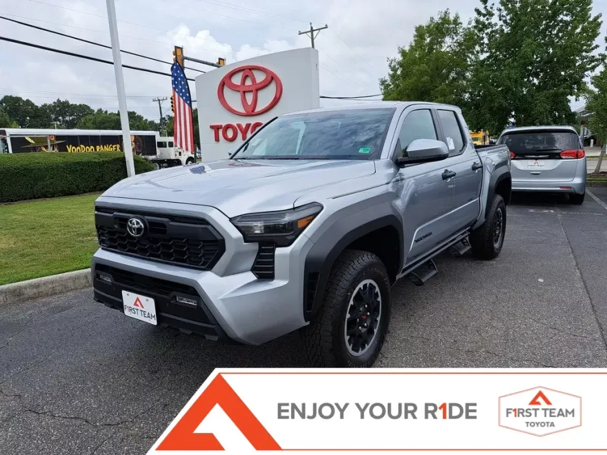 2025 Toyota Tacoma TRD Off-Road Double Cab photo 1