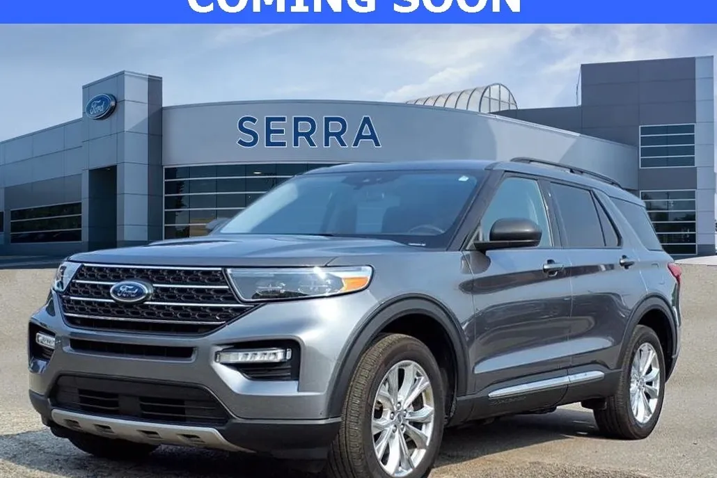 2023 Ford Explorer XLT photo 1