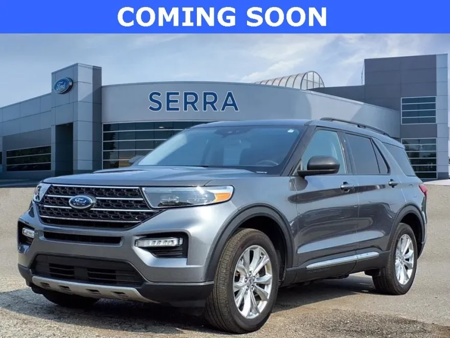 2023 Ford Explorer XLT photo 1