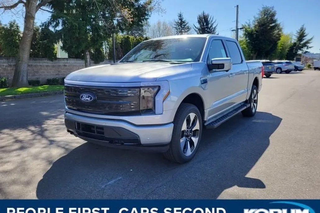 2024 Ford F-150 Platinum photo 1