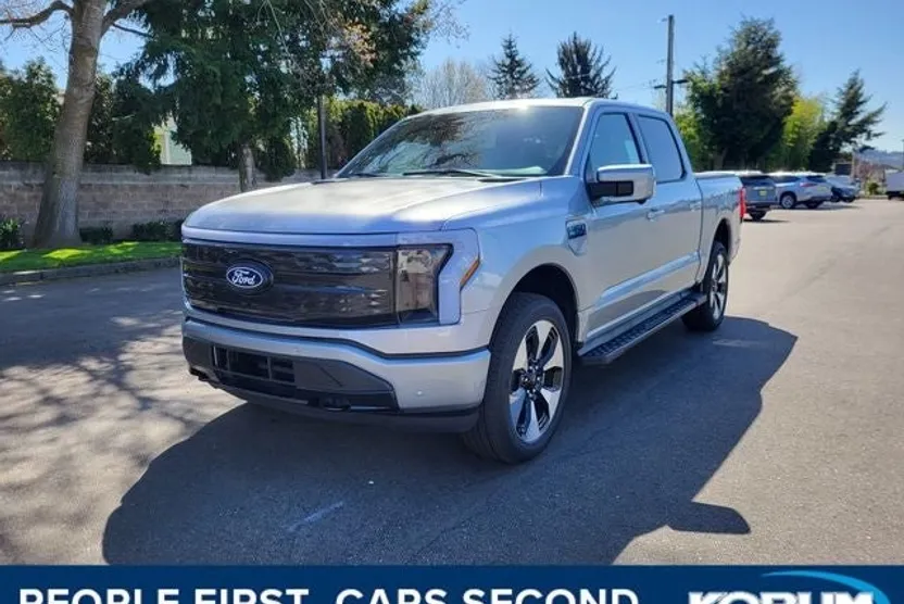 2024 Ford F-150 Platinum photo 1