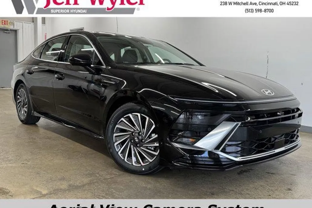 2025 Hyundai Sonata Hybrid Limited photo 1
