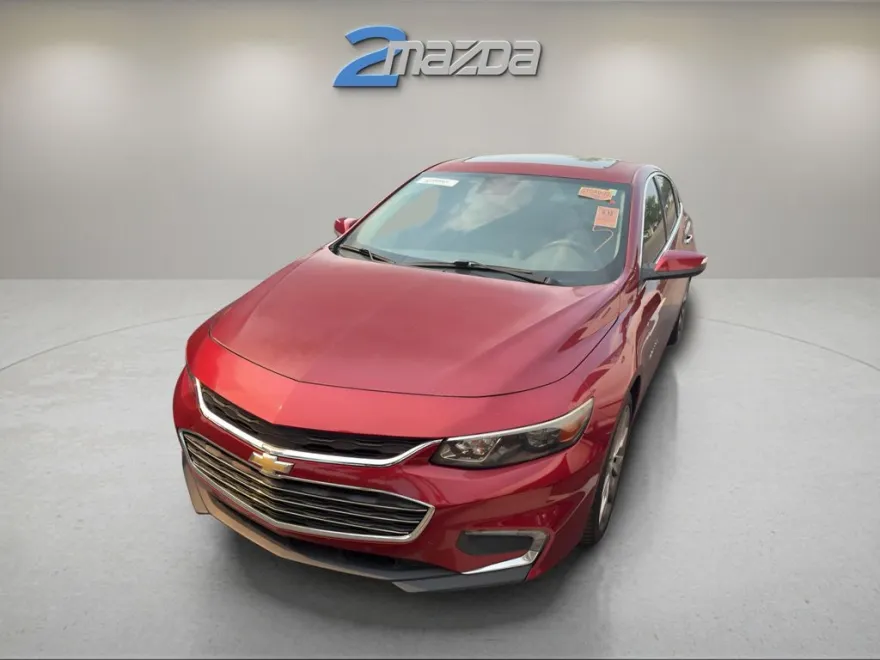 2017 Chevrolet Malibu Premier photo 1