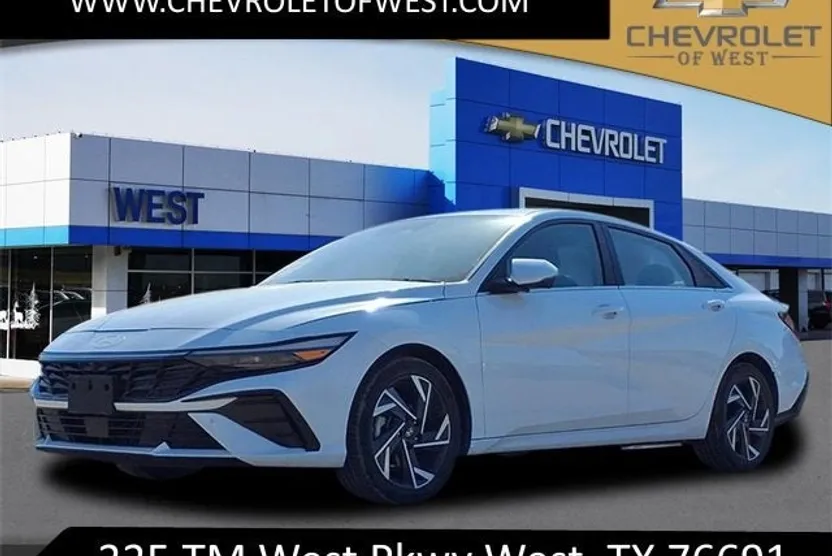 2024 Hyundai Elantra Limited photo 1