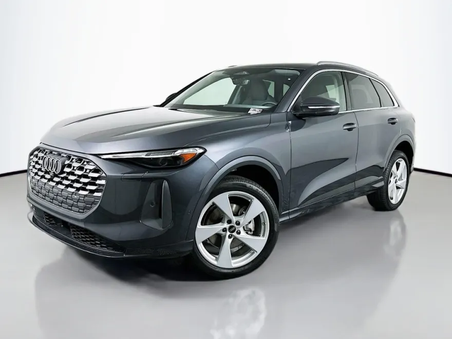 2025 Audi Q5 2.0T Premium Plus photo 1